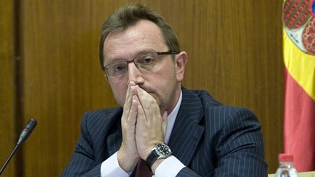 Recio niega la existencia de un «fondo de reptiles» en la Junta