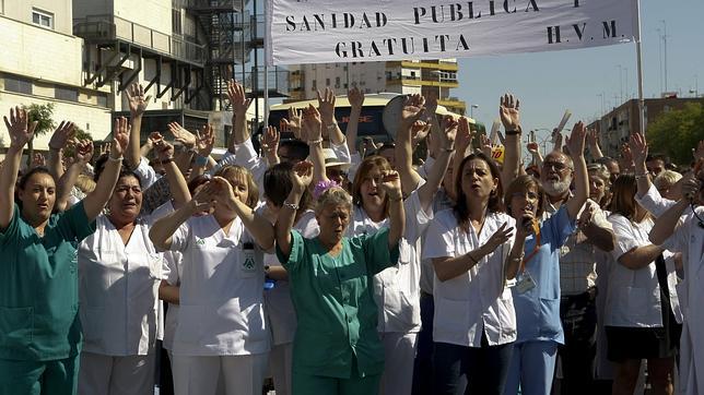 La sanidad protesta contra los recortes de la Junta de Andalucía
