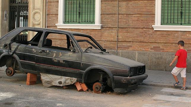La Policía investiga el envío de coches abandonados de Lipasam a Cuba en 2010 