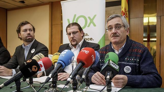José Antonio Ortega Lara, a la derecha de la imagen