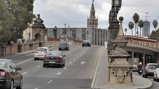 Comienzan obras en uno de los torreones del puente de San Bernardo