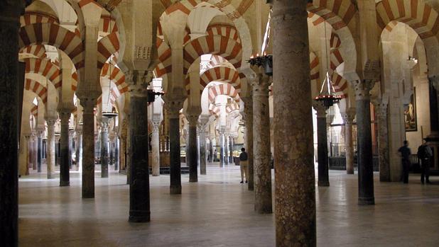 Bosque de columnas de la Mezquita-Catedral de Córdoba