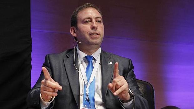 El alcalde de Jun, José Antonio Rodríguez Salas, conocido por su faceta tuitera