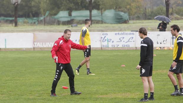 Curro Torres durante un entrenamiento