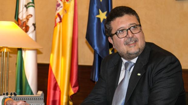 El diputado de Vox Andalucía Francisco Serrano