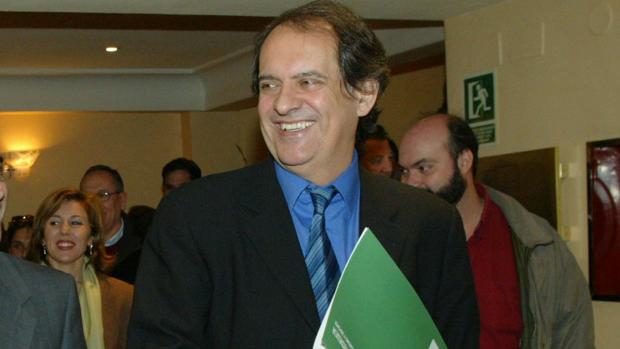 Javier Aroca es uno de los cuatro directivos que ha salido del Centro de Estudios Andaluces
