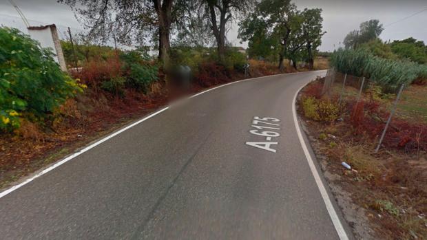 El accidente se ha producido enla A-6175, a la salida de Lopera