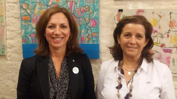 A la izquierda Reyes Romero; a la derecha María José Piñero