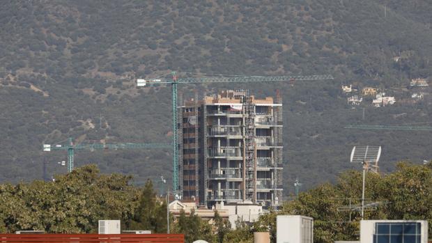 Construcción de la Torre del Agua en Córdoba