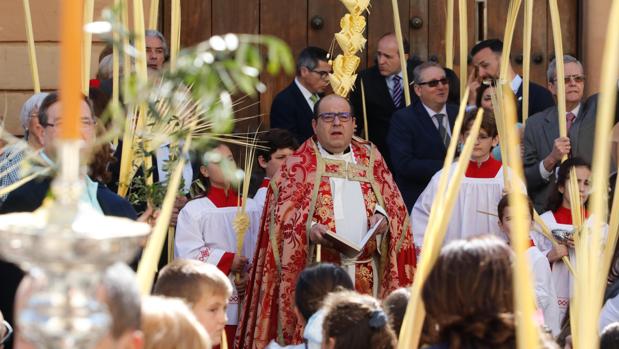 José Juan Jiménez ofició la bendición de las palmas