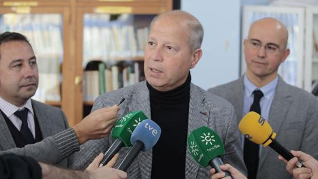 El consejero Javier Imbroda