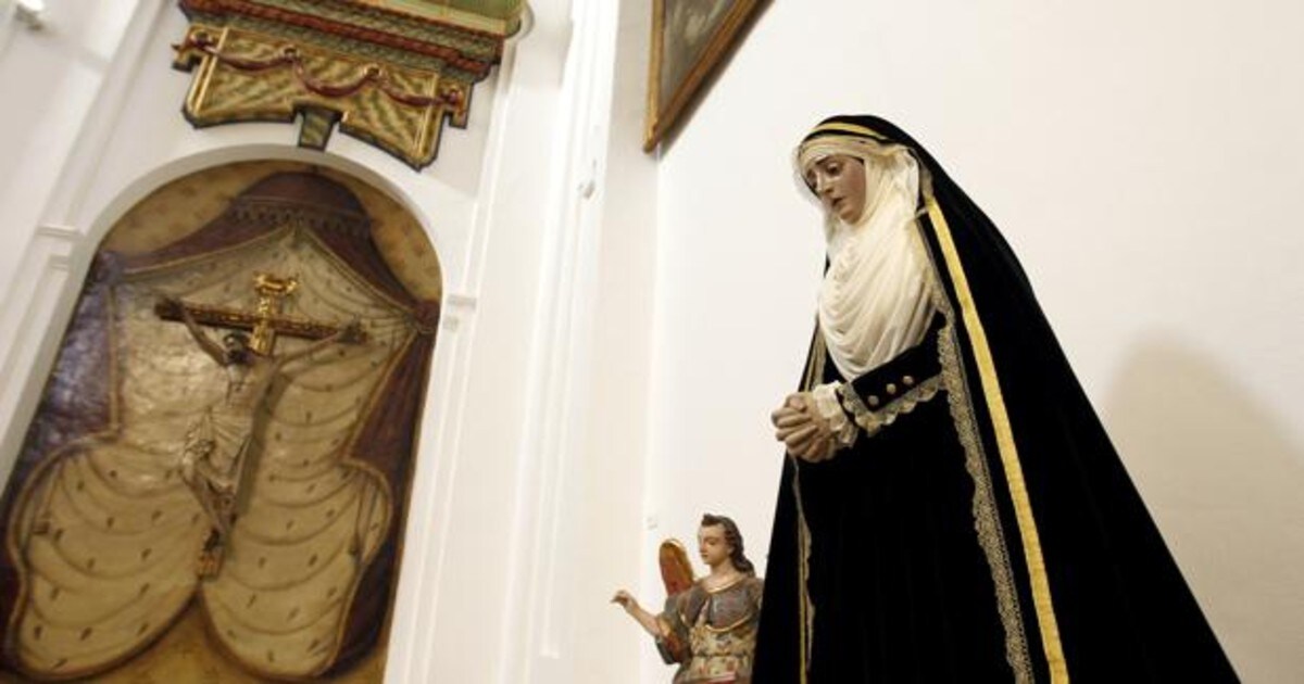La Virgen de la Soledad de la iglesia de la Merced de Córdoba recupera el  culto con un grupo de devotos