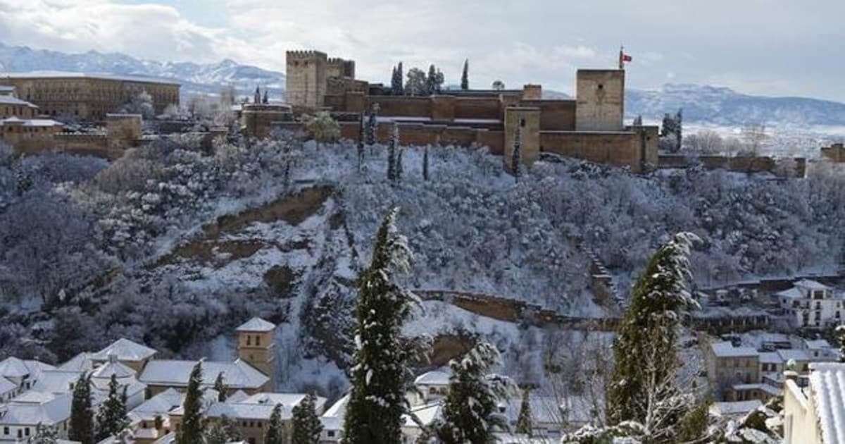 verbo Reflexión freír Granada se prepara ante la predicción de nevadas durante este próximo  sábado 20 de marzo