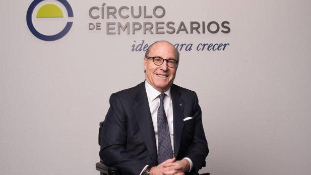 El presidente del Círculo de Empresarios, John de Zulueta, ha reclamado la convocatoria anticipada de elecciones