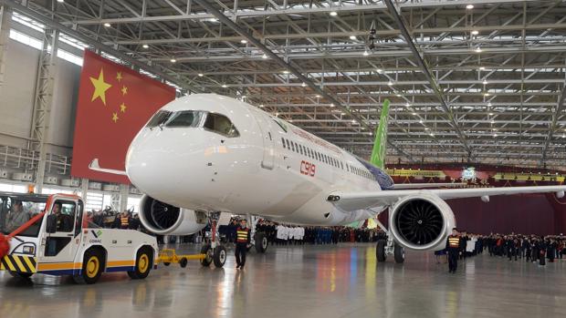 Comac efectuó en diciembre el tercer vuelo de prueba del C919 y tiene el objetivo de empezar sus primeras entregas en 2021