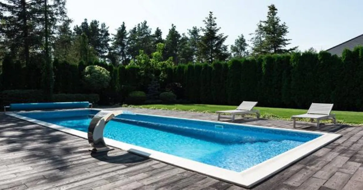Las cuatro mejores piscinas prefabricadas para tu jardín con todas las  comodidades