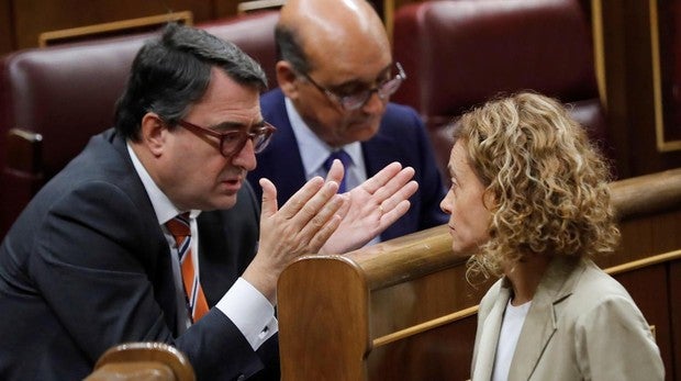 El Gobierno comienza contactos con el PNV ante el rechazo de ERC
