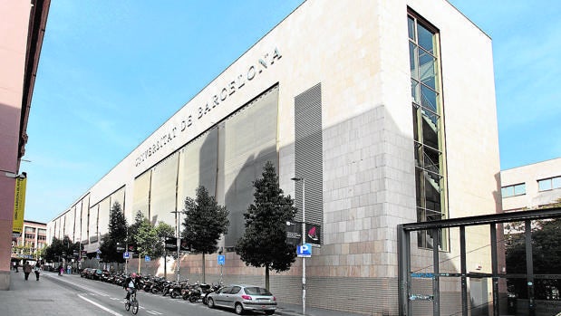 La Facultad de FilosofÃa de la UB recuerda que el plagio «es siempre inadmisible»