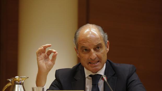 Camps será juzgado por sus supuestos lazos con la trama Gürtel tras ser rechazado su recurso contra el procesamiento