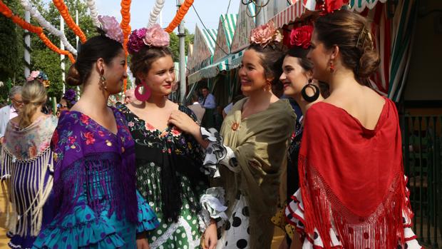 Un grupo de flamencas