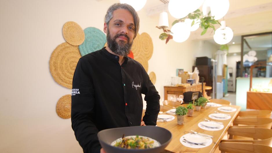 VÍDEO | En la cocina de Adrián Caballero, del restaurante Regadera