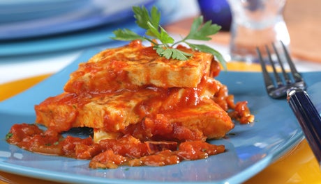 Tortilla en salsa