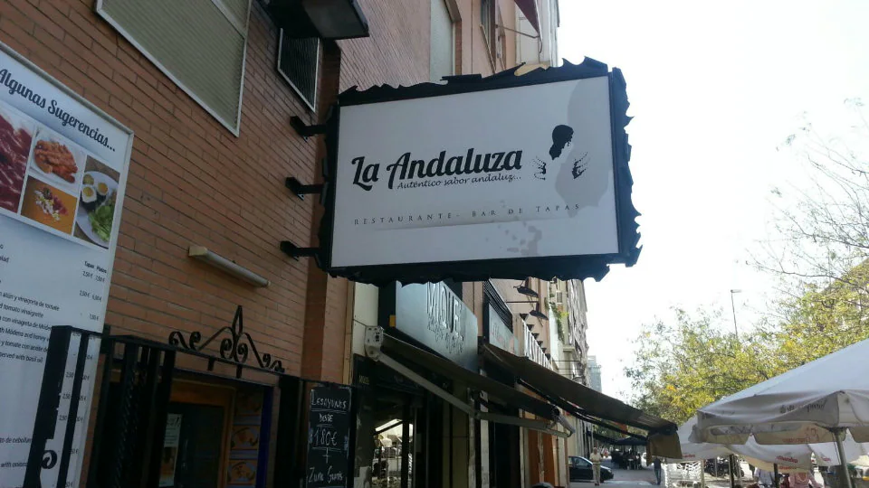 Exterior de La Andaluza Low Cost