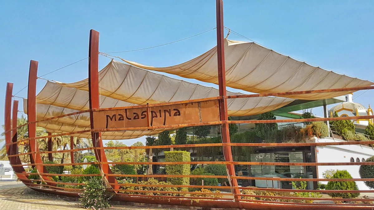 Fachada de Malaspina: restaurantes con vistas al río