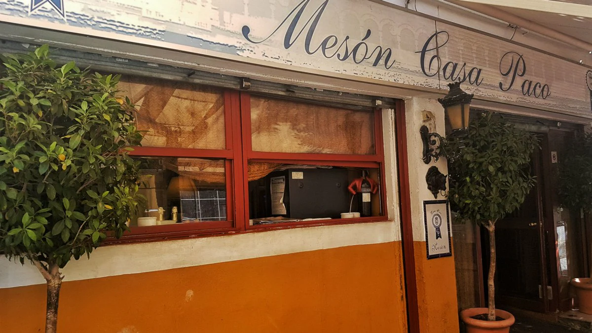 Fachada del Mesón Casa Paco| Foto: Fran Moreno