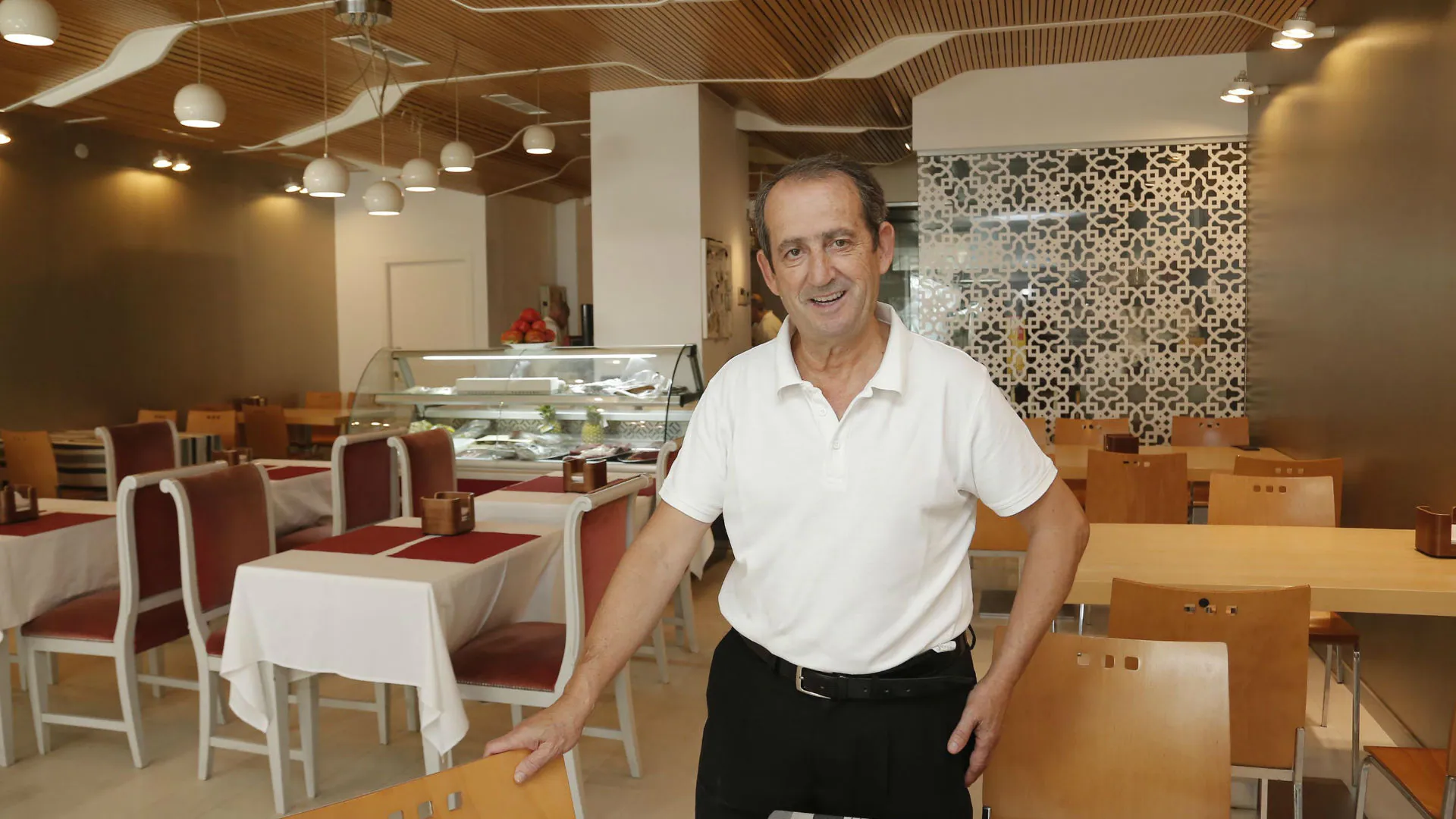 Manuel Gavilán, Restaurante El Olmo:  «El éxito de un negocio está en tener un buen servicio»