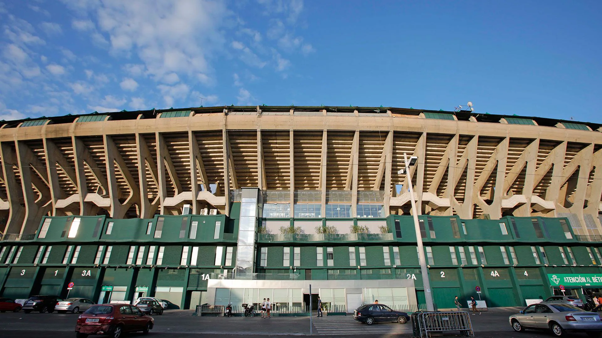 Derbi Betis Sevilla: ¿Dónde comer en las inmediaciones del Estadio Benito Villamarín?