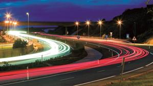 Descubre las rutas más atractivas viajando en coche por las autopistas de peaje