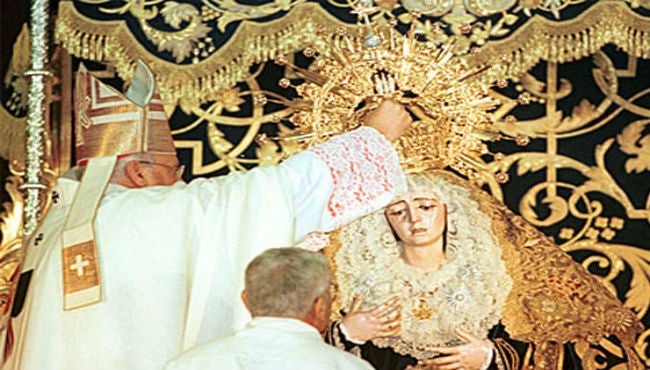 Abierta la puerta a un posible acto Magno en 2024 en Sevilla