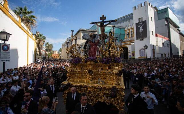 El misterio de las Aguas el Lunes Santo de la Semana Santa de Sevilla. Foto: Vanessa Gómez