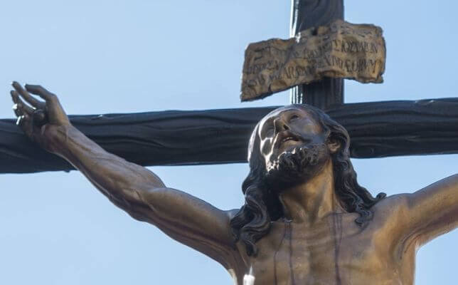 El Cristo de la Expiración del Cachorro el Viernes Santo. Foto: Juan José Úbeda