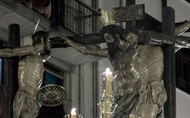 El Cristo de la Conversión de la Montserrat el Viernes Santo de la Semana Santa de Sevilla.