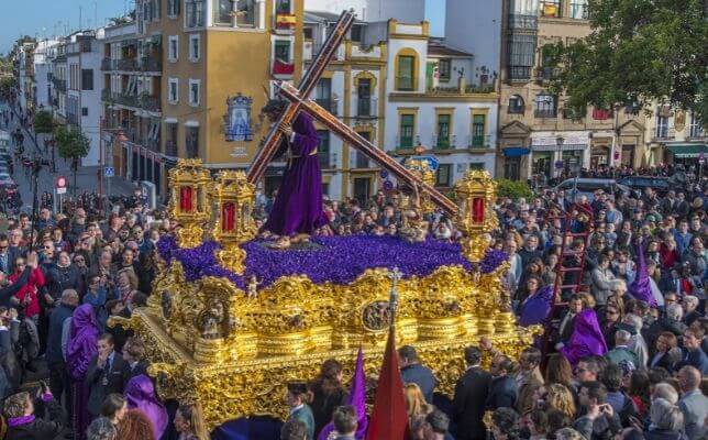 Jesús Nazareno de la O el Viernes Santo de la Semana Santa de Sevilla. Foto: Juan José Úbeda