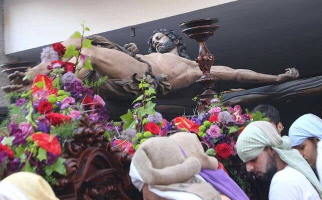 Cristo de Pasión y Muerte el Viernes de Dolores de la Semana Santa de Sevilla. Foto: Rocío Ruz