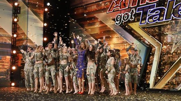 El grupo de baile Zucaroh ya ha triunfado en las ediciones francesa y americana de «Got Talent»