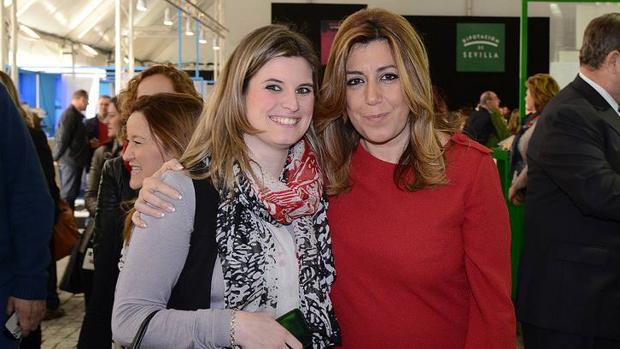 Felicidad Fernández, junto a Susana Díaz en un acto de la Diputación