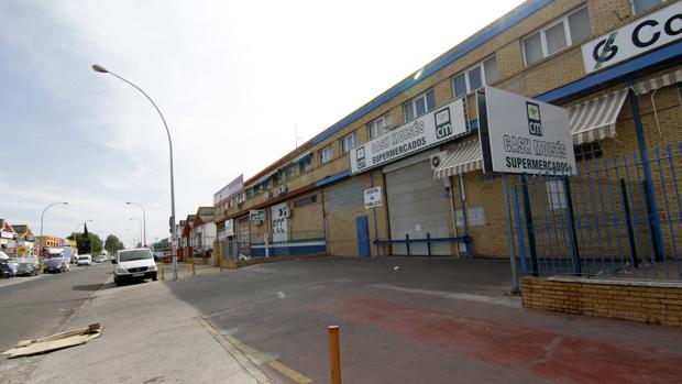Imagen de una de las calles del Polígono Store