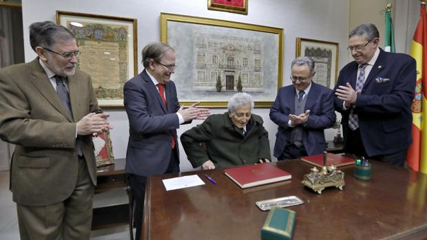 Homenaje a José Luis Comellas este martes en el Ateneo de Sevilla
