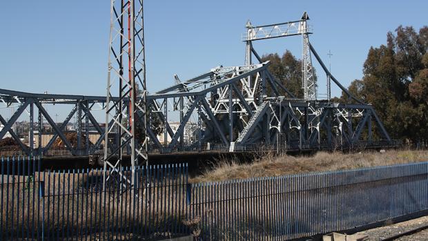Estado actual del puente de Alfonso XIII, en el Batán
