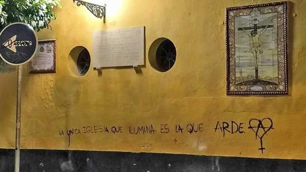 Con esta pintada con mensaje intolerante amaneció la iglesia de San Martín