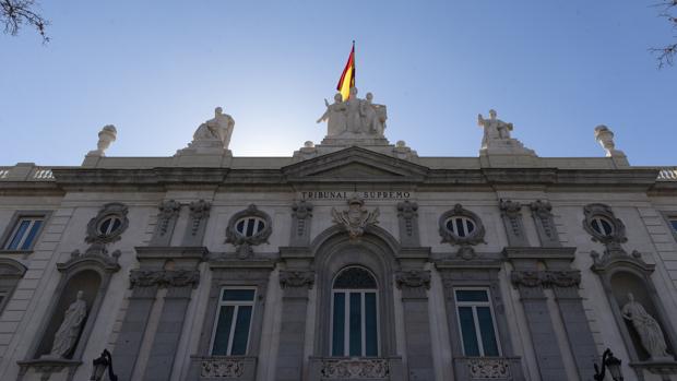 Fachada principal del Tribunal Supremo